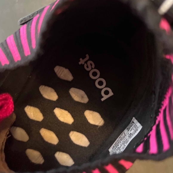 Adidas NMD R2 Primeknit Boost Japan Shock Pink Black White Adidas NMD R2 Primeknit Boost Japan Shock Pink Black White